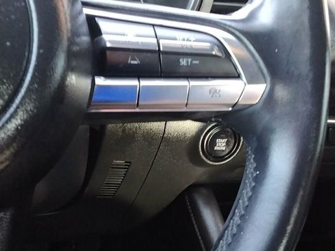 Used 2019 MAZDA MAZDA3 Hatchback w/ Preferred Package FWD image 15