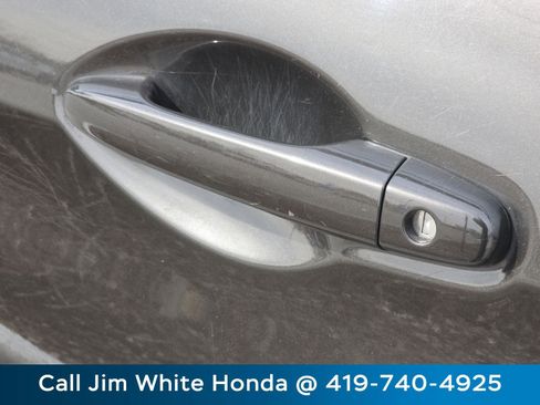 Used 2014 Honda CR-V EX-L image 17