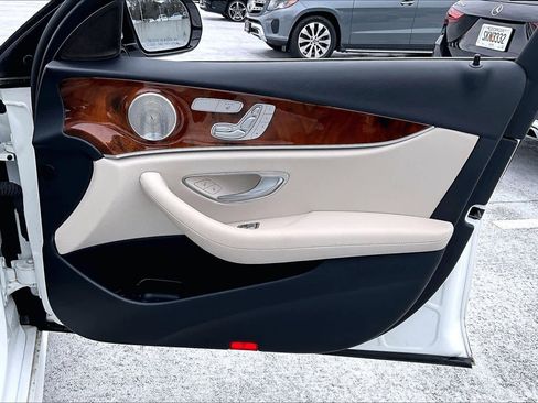 Used 2018 Mercedes-Benz E 300 image 20