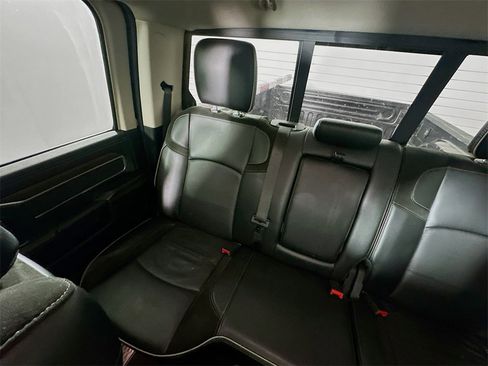 Used 2024 RAM 2500 Laramie image 12