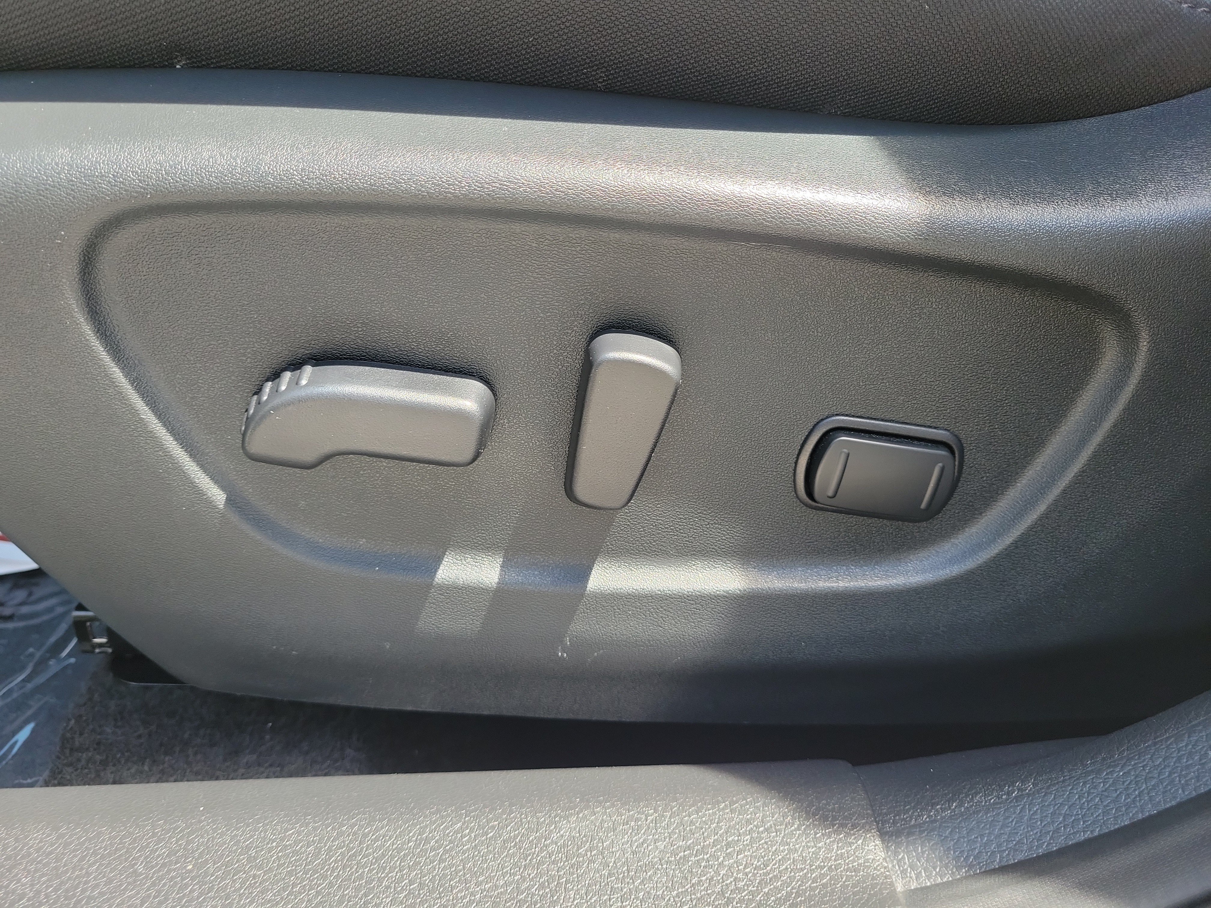 Certified 2020 Nissan Rogue SV FWD image 15