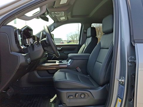 New 2026 Chevrolet Silverado 3500 LT w/ All Star Edition AWD/4WD image 9