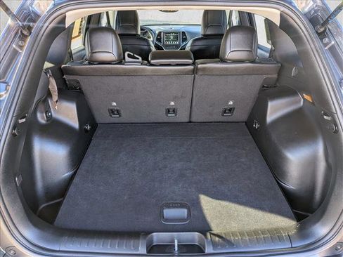 Used 2022 Jeep Cherokee Latitude Lux image 19