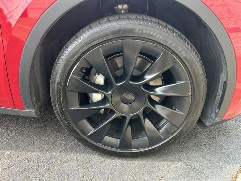Used 2022 Tesla Model Y Long Range AWD/4WD image 12