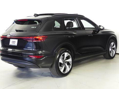 Used 2025 Audi Q6 e-tron Premium w/ 20" Wheel Package image 7