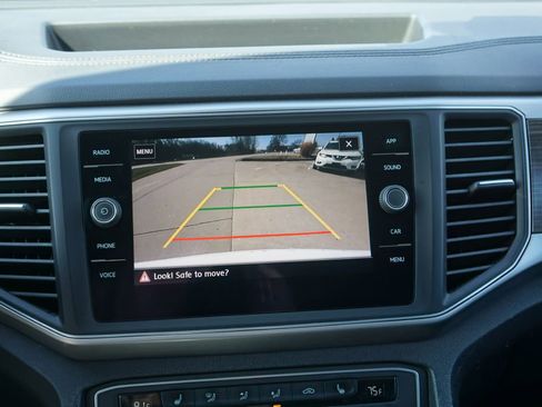 Used 2019 Volkswagen Atlas SE w/ Towing Package image 11