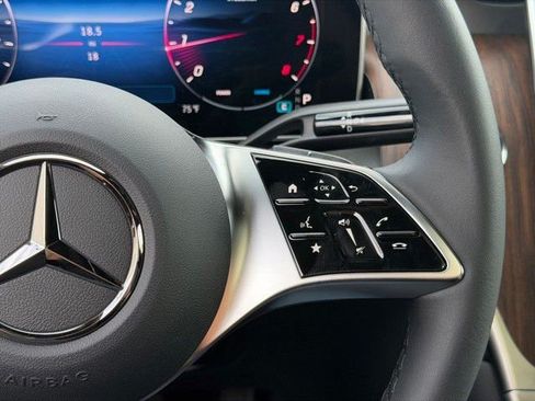 New 2026 Mercedes-Benz GLC 300 image 16