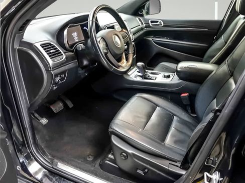 Used 2020 Jeep Grand Cherokee Limited AWD/4WD image 10