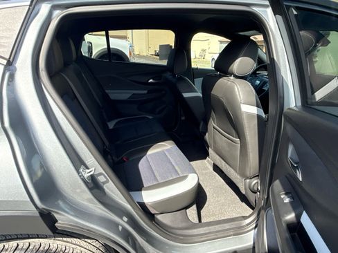 Used 2025 Buick Envista Sport Touring w/ Convenience I Package FWD image 28