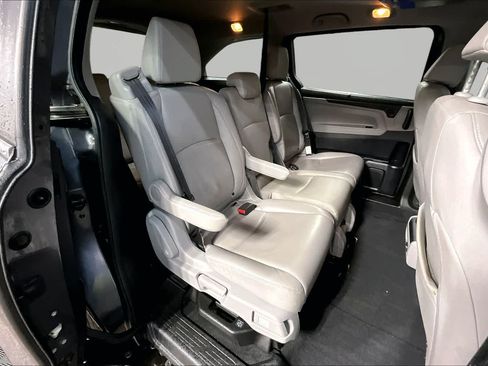 Used 2018 Honda Odyssey EX-L image 19