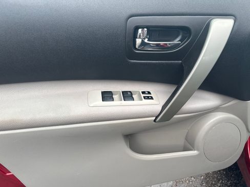 Used 2015 Nissan Rogue S w/ Convenience Package FWD image 18