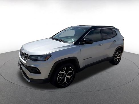 Used 2025 Jeep Compass Limited AWD/4WD image 8