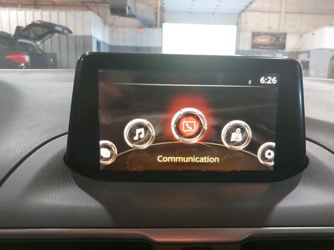 Used 2017 MAZDA MAZDA3 Touring w/ Popular Equipment Package FWD image 20