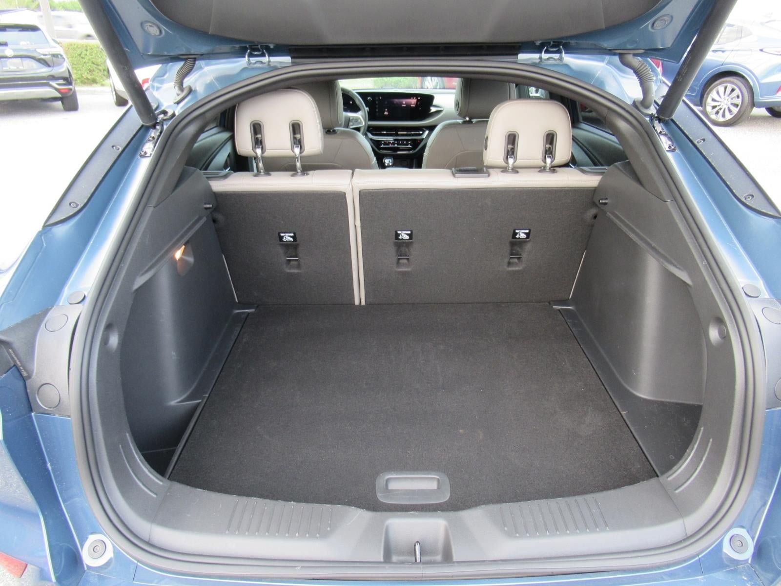 Used 2024 Buick Envista Preferred FWD image 32