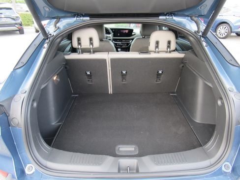 Used 2024 Buick Envista Avenir FWD image 32