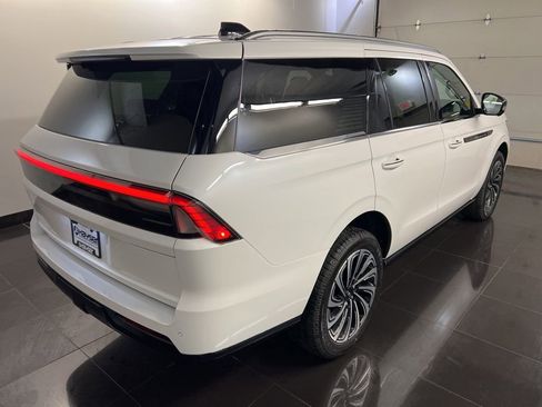 New 2026 Lincoln Navigator Black Label AWD/4WD image 6