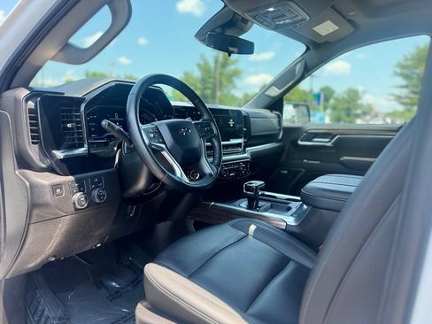 Used 2025 Chevrolet Silverado 1500 RST w/ Convenience Package II AWD/4WD image 14