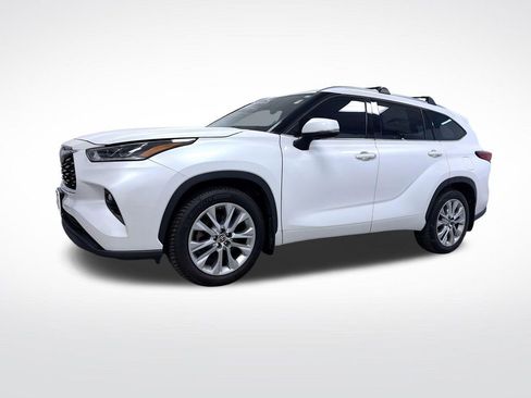 Used 2023 Toyota Highlander Limited AWD/4WD image 10