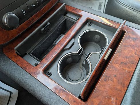 Used 2013 Chevrolet Suburban LTZ image 36