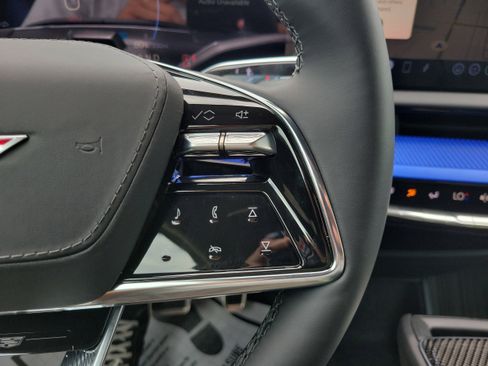 New 2026 Cadillac Optiq V AWD/4WD image 28