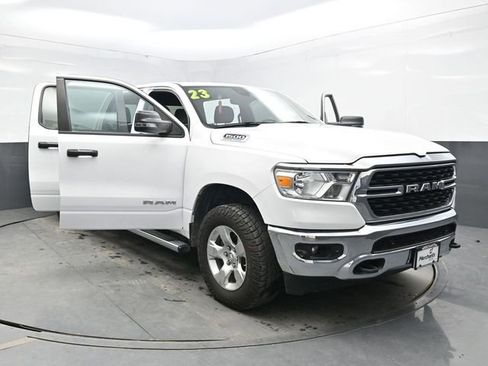 Used 2023 RAM 1500 Big Horn AWD/4WD image 38