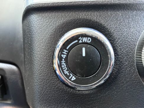 Used 2018 Toyota Sequoia TRD Sport AWD/4WD image 15
