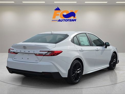 New 2026 Toyota Camry SE image 4