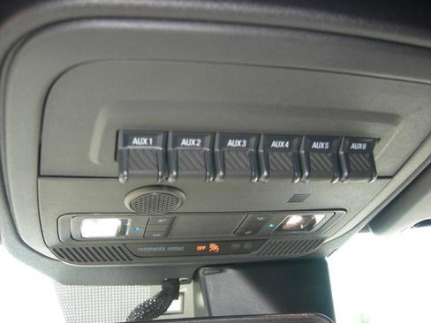 Used 2023 Ford Bronco Wildtrak AWD/4WD image 15