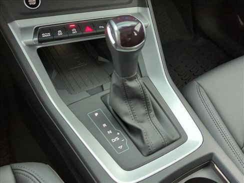 Used 2025 Audi Q3 2.0T Premium AWD/4WD image 12