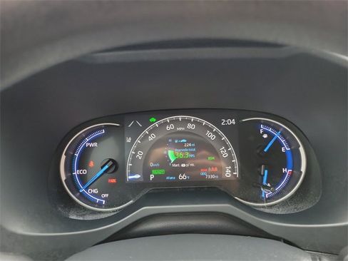 Used 2025 Toyota RAV4 XLE image 17