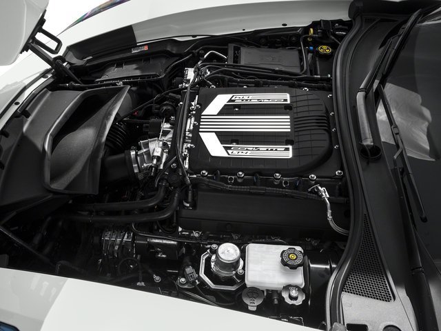 Used 2017 Chevrolet Corvette Z06 w/ Z07 Performance Package RWD image 18
