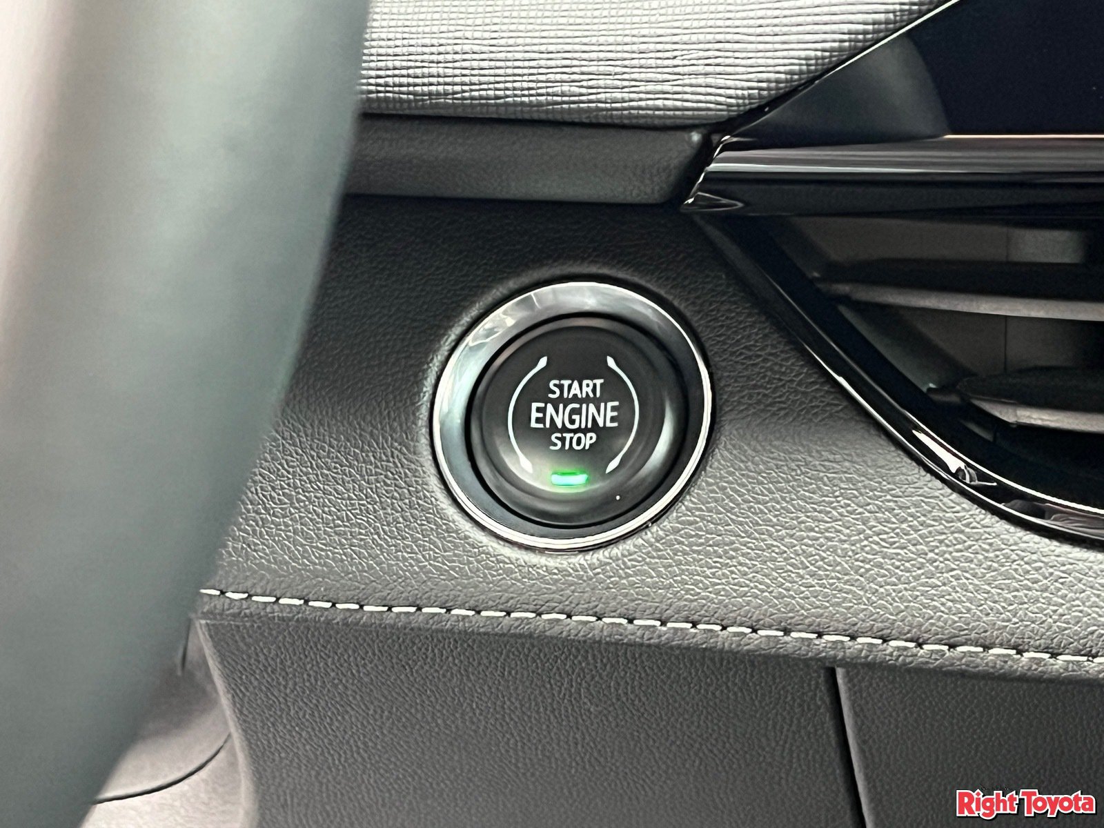 Used 2026 Buick Enclave Preferred FWD image 25