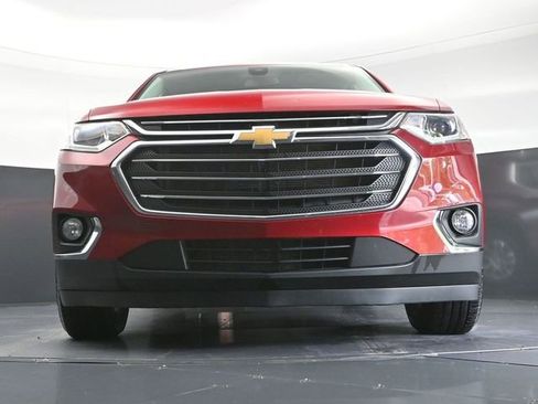 Used 2021 Chevrolet Traverse LT FWD image 38