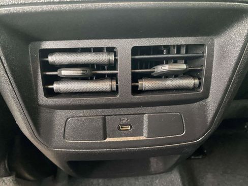 Used 2024 Chevrolet Colorado LT w/ LT Convenience Package II image 13