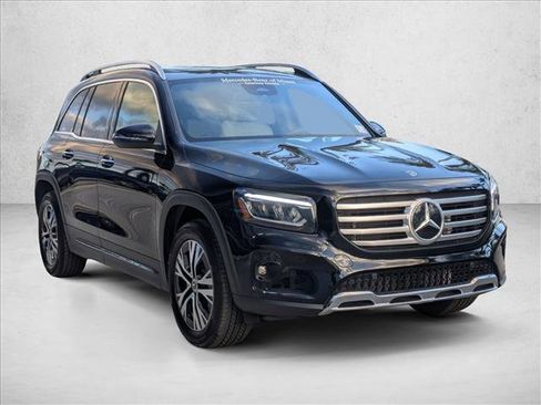Used 2026 Mercedes-Benz GLB 250 image 3