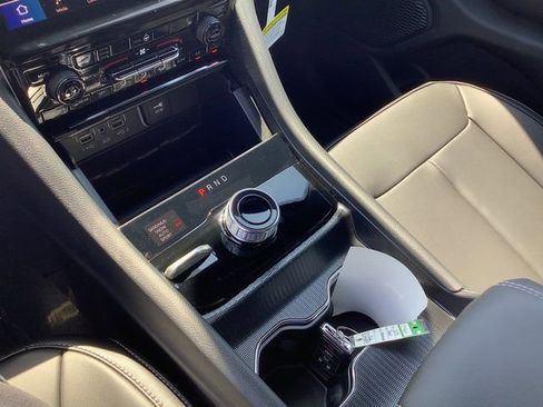 New 2025 Jeep Grand Cherokee Limited w/ Trailer Tow Package image 18