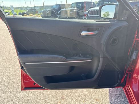 Used 2023 Dodge Charger SXT RWD image 10