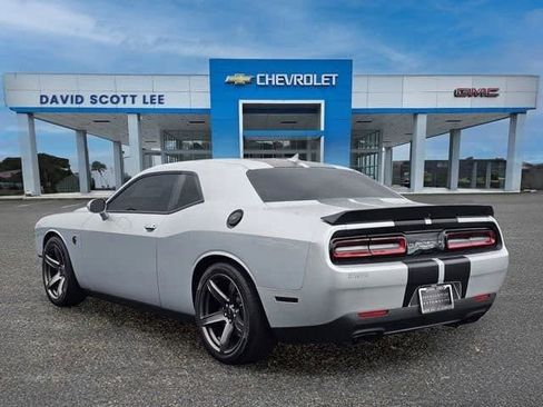Used 2023 Dodge Challenger SRT Hellcat RWD image 11