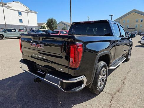 Used 2025 GMC Sierra 1500 SLT image 5