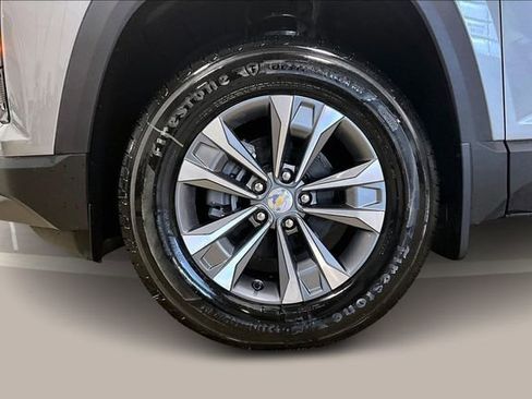 New 2026 Chevrolet Equinox LT w/ Convenience Package II image 12