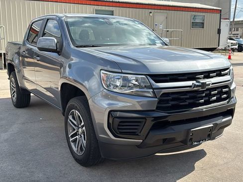 Used 2022 Chevrolet Colorado W/T w/ Custom Special Edition image 2