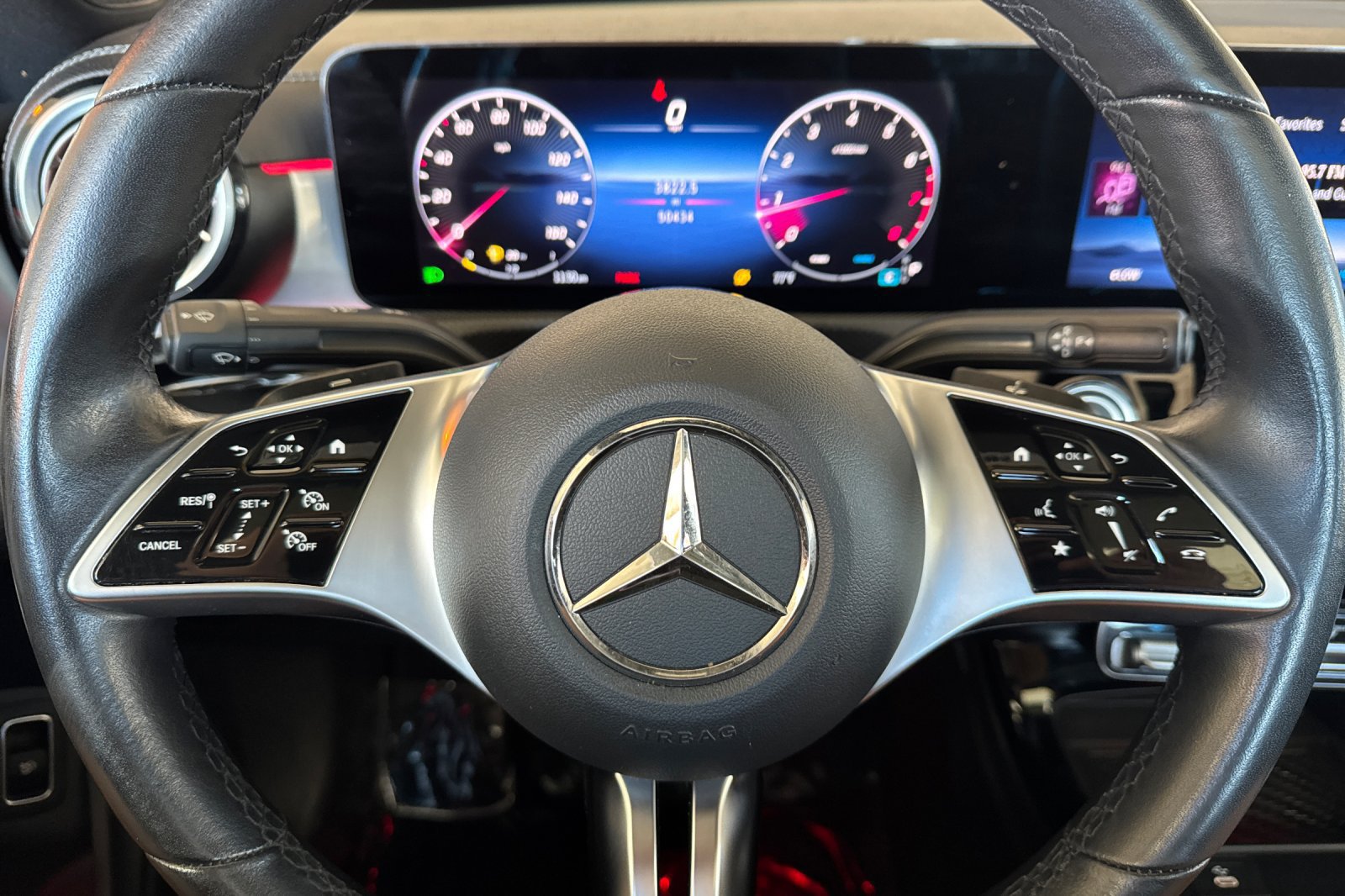Used 2025 Mercedes-Benz CLA 250 image 27