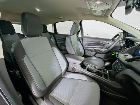 Used 2018 Ford Escape SE w/ Ford Safe & Smart Package image 30