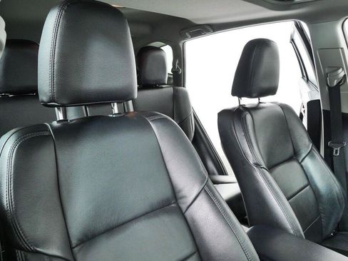 Used 2014 Toyota RAV4 XLE FWD image 21