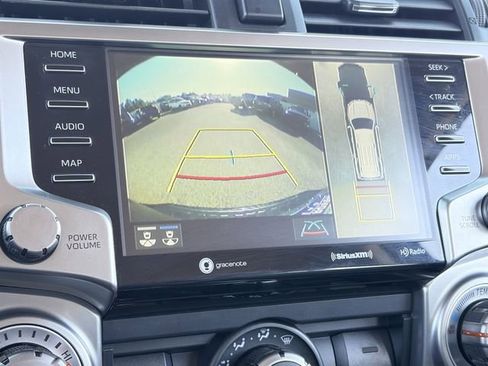 Used 2022 Toyota 4Runner SR5 Premium image 15