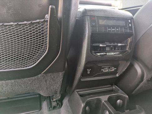 Used 2021 Jeep Grand Cherokee L Laredo w/ Luxury Tech Group I image 16