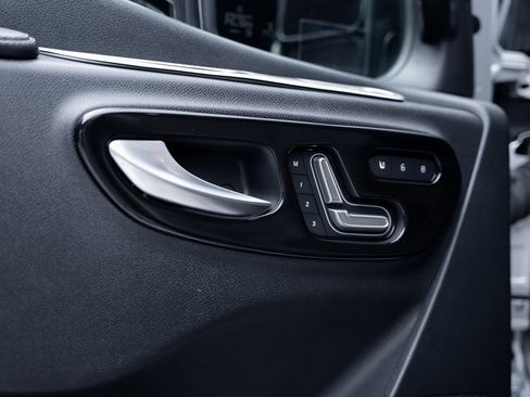 Used 2022 Mercedes-Benz Sprinter 144 Cargo image 54