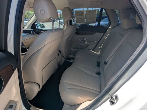 Certified 2022 Mercedes-Benz GLC 300 4MATIC image 25