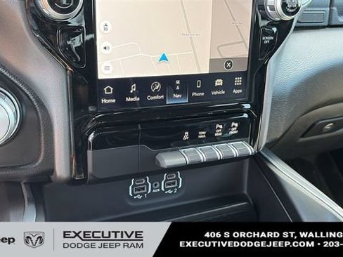 Used 2023 RAM 1500 Laramie AWD/4WD image 16