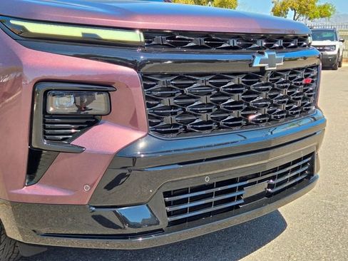 Used 2026 Chevrolet Traverse RS w/ LPO, Floor Liner Package FWD image 2